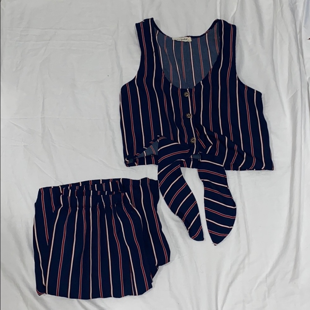 S Live to be Spoiled 2 piece set